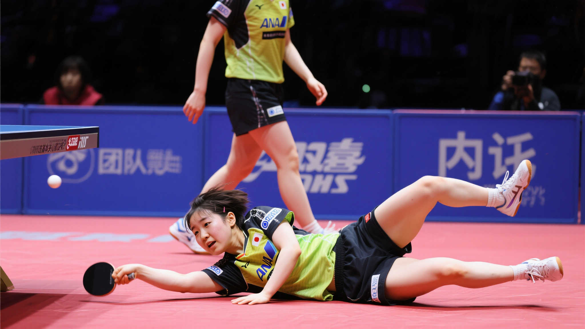 苏亚雷斯必 苏亚雷斯必